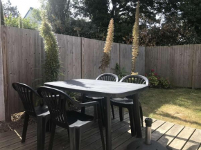 Appartement au RDC avec accès direct plage, parking et WIFI à Trégastel - FR-1-368-45